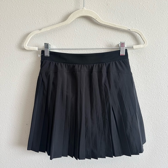 NWT Spanx Get Moving Pleated Skirt Skort Size Small - Picture 12 of 12